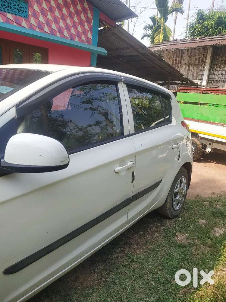Hyundai I20 2011 Petrol 76000 Km Driven