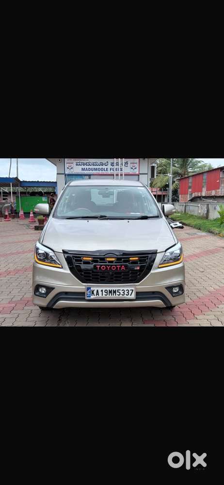 Toyota Innova Diesel 2012