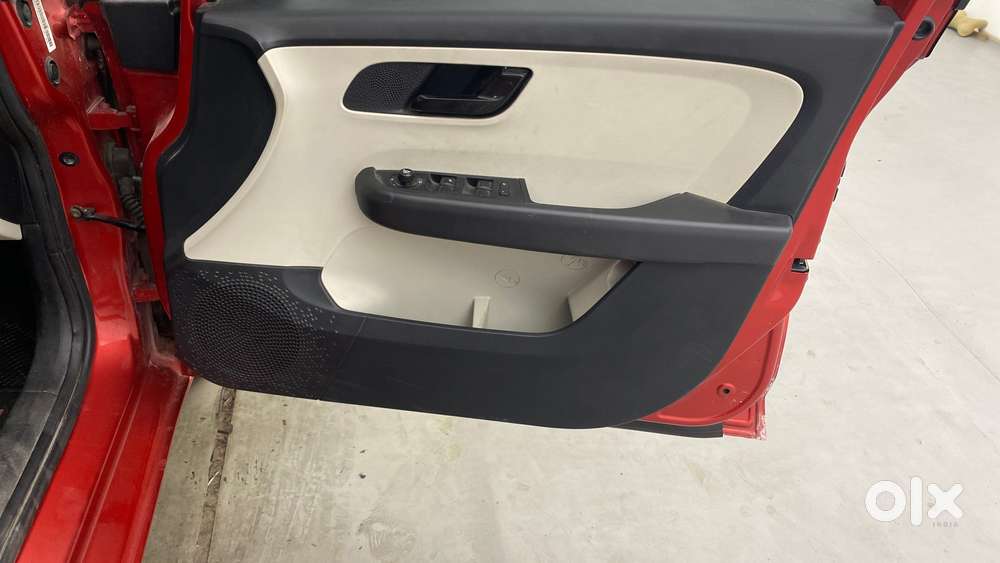 Tata Altroz 1.2 Xm, 2021, Petrol