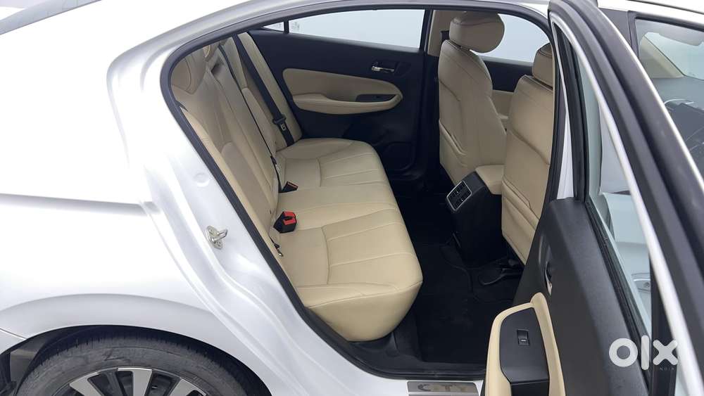 Honda City 1.5 Zx I-vtec Mt, 2023, Petrol