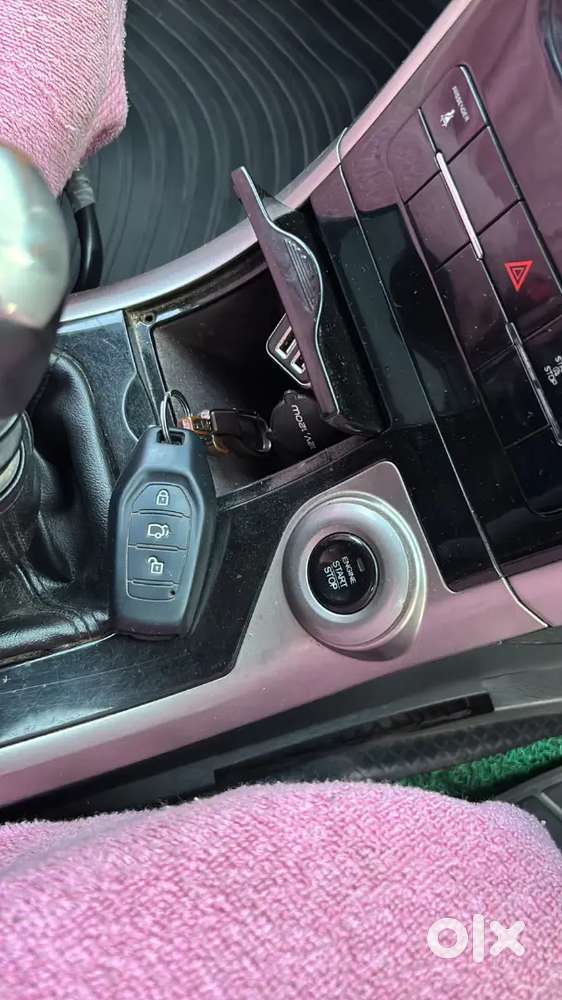 Mahindra Xuv500 2.2 W7 2019