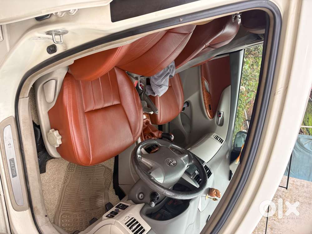 Toyota Corolla Altis 2009 Petrol Well Maintained