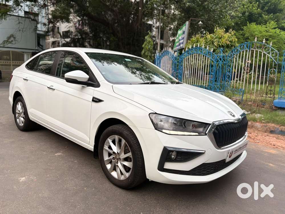 Skoda Slavia 1.0 Ambition Tsi, 2023, Petrol