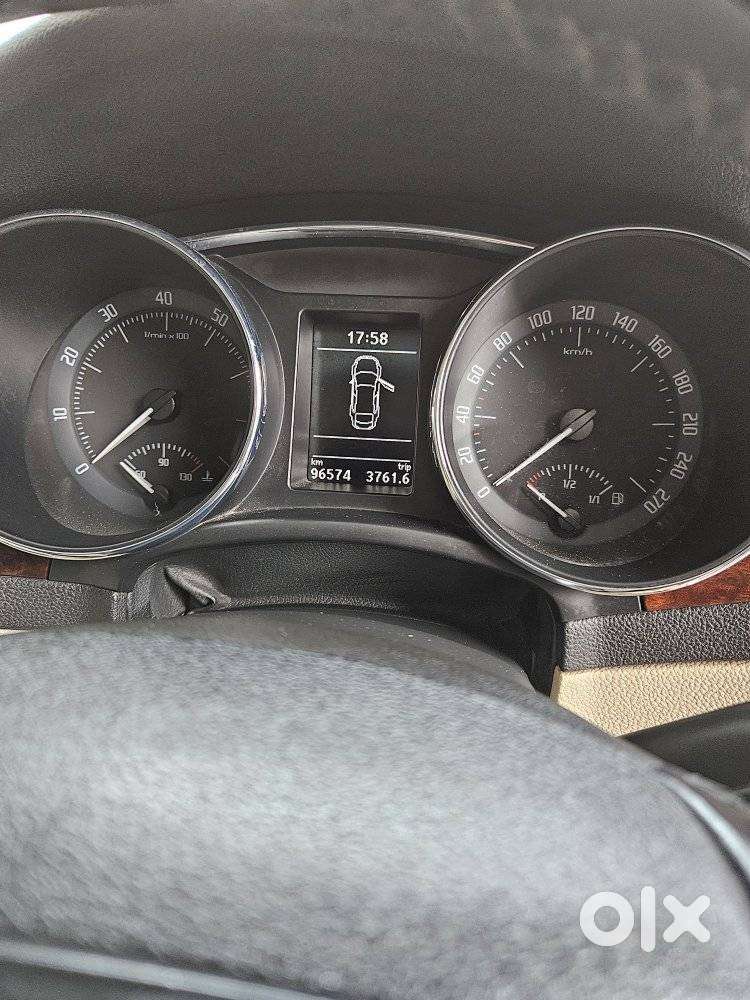 Skoda Superb 1.8 Elegance Tsi At, 2012, Petrol