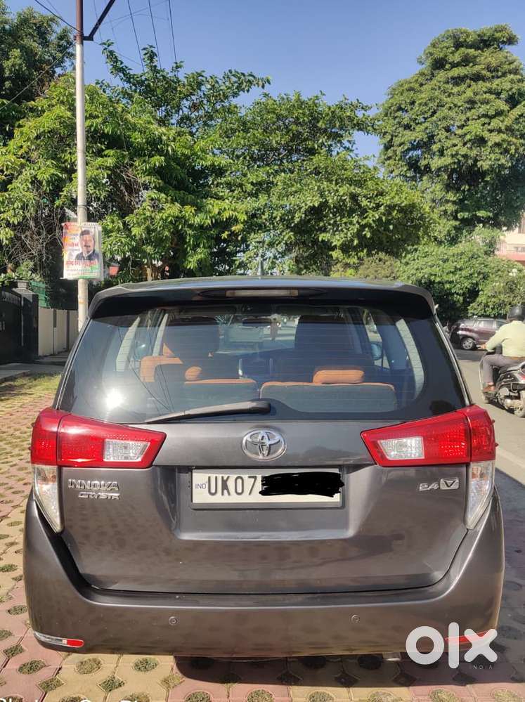 Toyota Innova Crysta 2.4 V 7 Str, 2016, Diesel