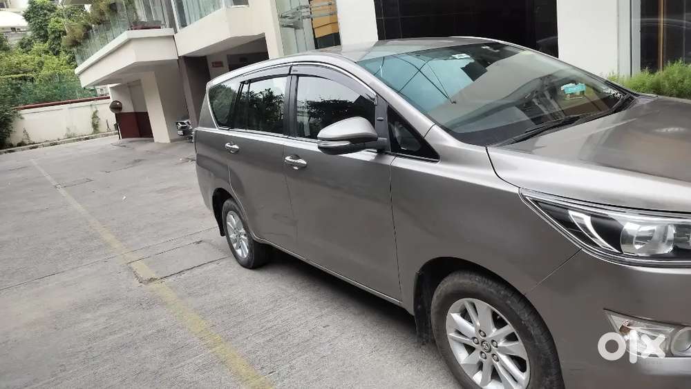 Toyota Innova Crysta 2017