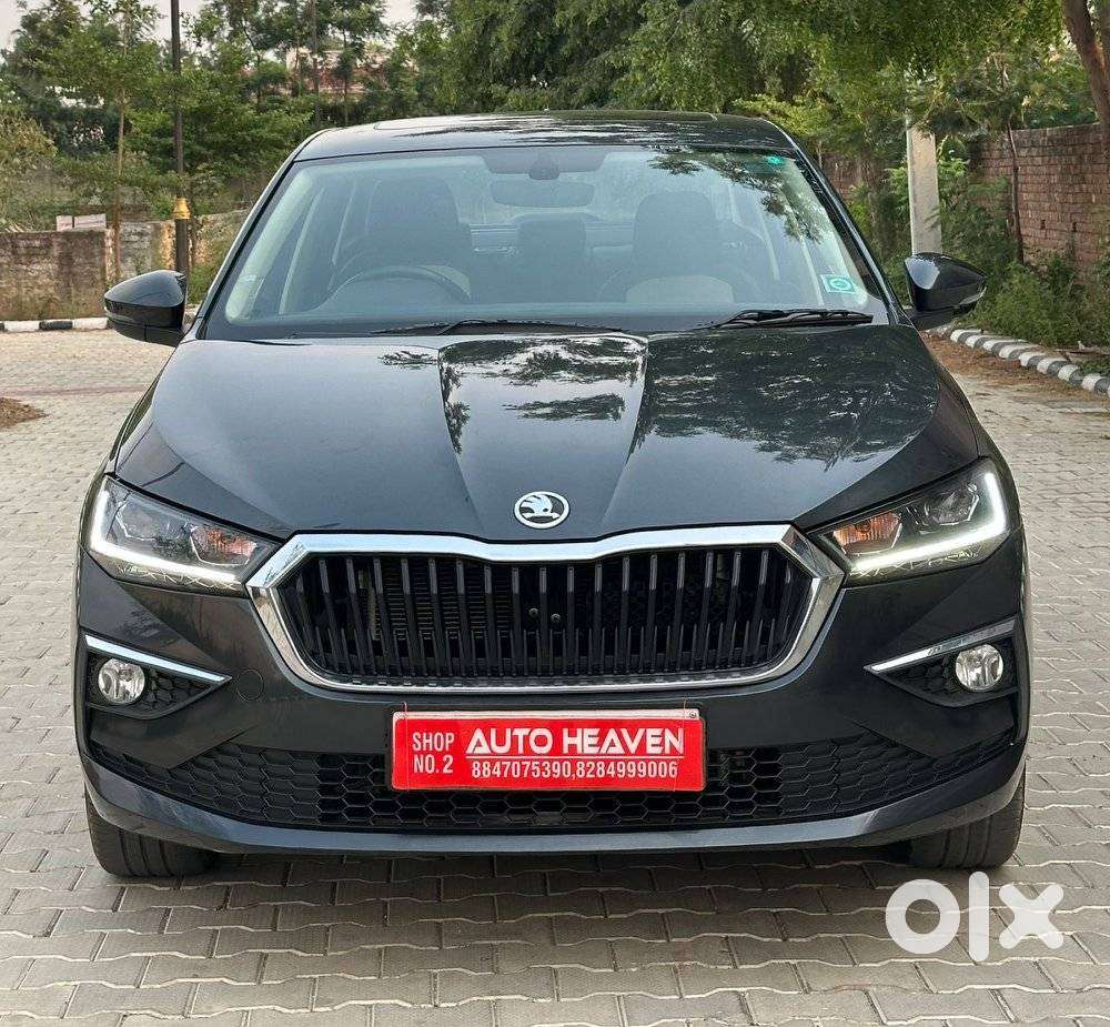Skoda Slavia 1.0 Tsi Style At, 2023, Petrol