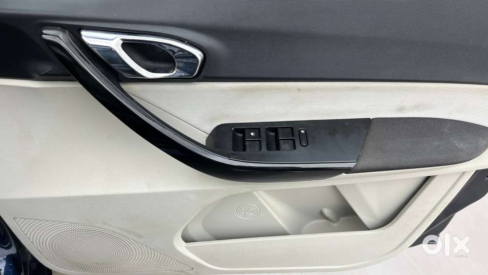 Tata Tigor Xza Plus, 2022, Petrol