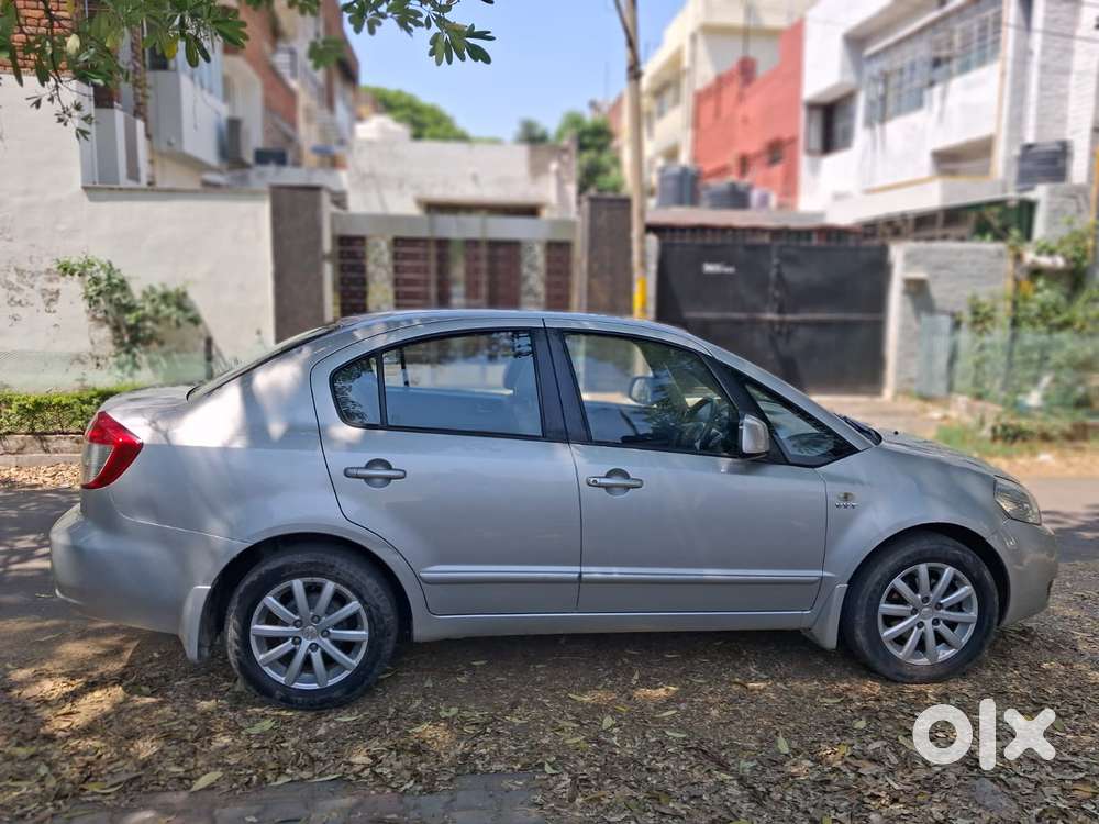 Maruti Suzuki Sx4 Zxi, 2011, Petrol