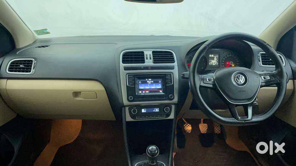 Volkswagen Ameo 1.2 Mpi Highline 16 Alloy, 2016, Petrol