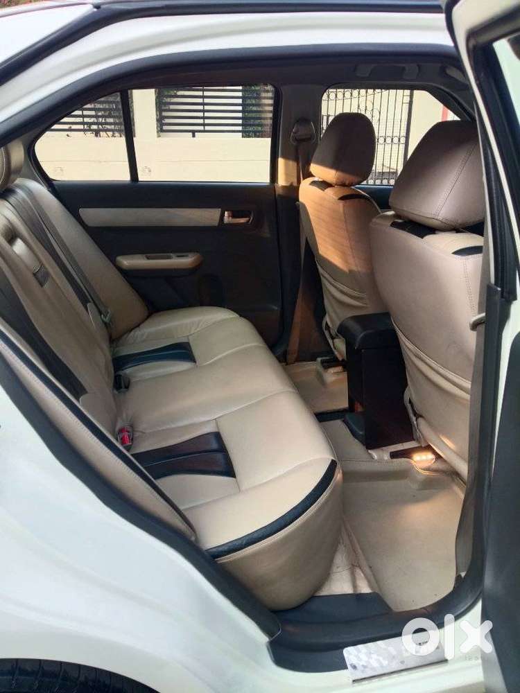 Maruti Suzuki Swift Dzire Zdi, 2012, Diesel