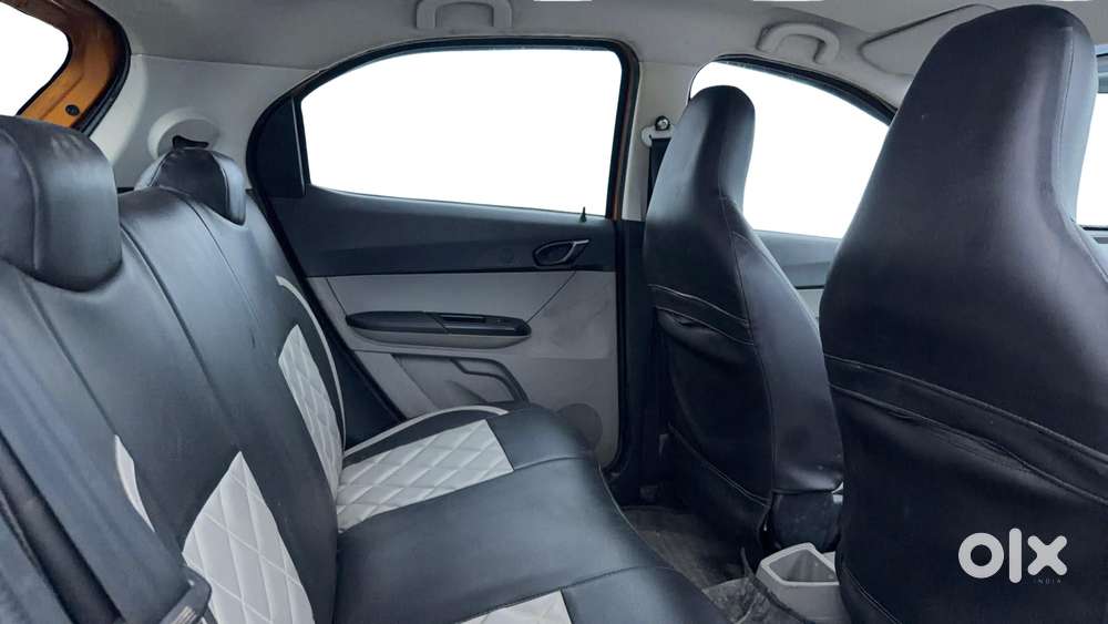 Tata Tiago 1.2 Revotron Xt, 2016, Petrol