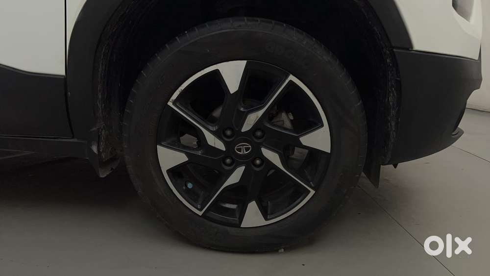 Tata Punch 1.2 Revotron Creative Dual Tone, 2022, Petrol
