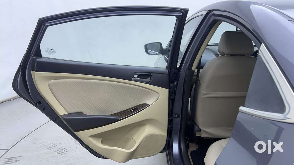 Hyundai Verna [2015-2018] Fluidic 4s 1.6 Vtvt Sx, 2016, Petrol