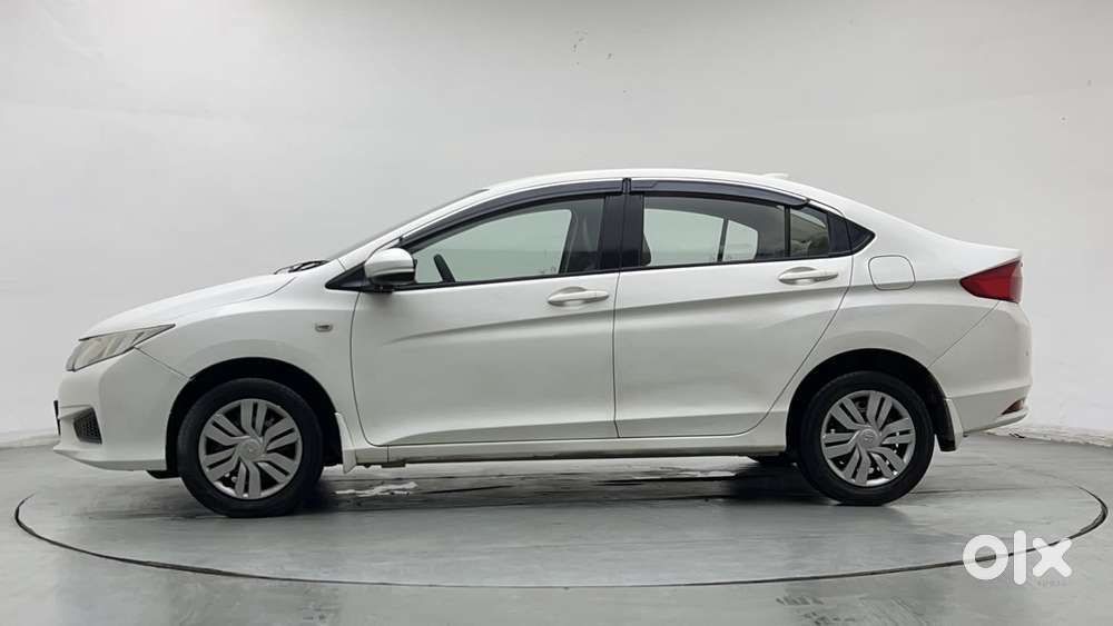 Honda City I-vtec Sv, 2015, Petrol