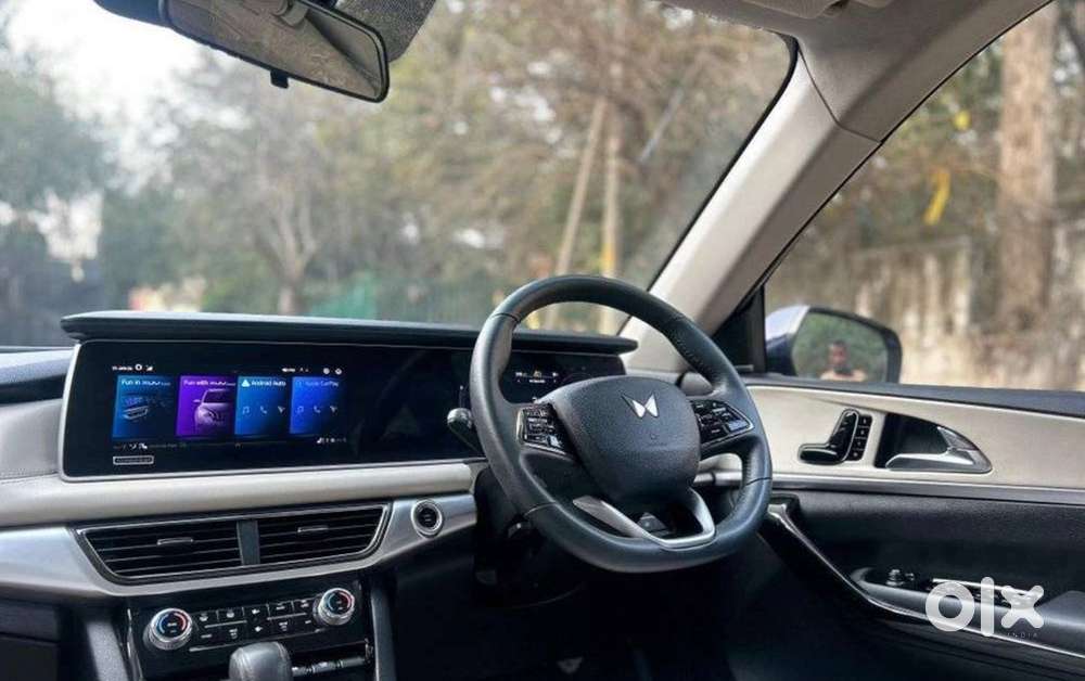 Mahindra Xuv700 2023 Diesel 44000 Km Driven With Fancy No : 1111