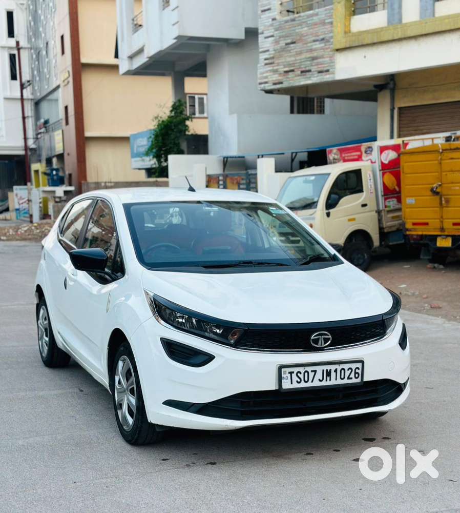 Tata Altroz 1.2 Xm Plus, 2022, Petrol