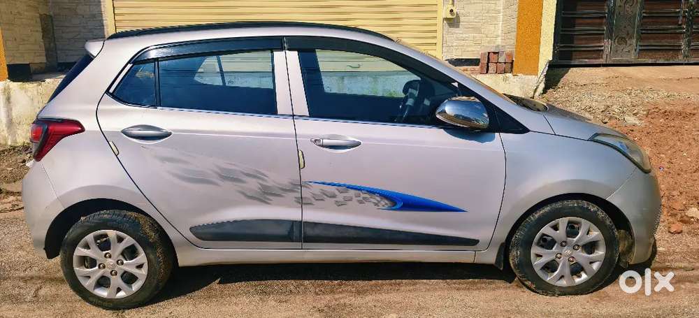 Hyundai Grand I10 Sportz 2015 Petrol Manual