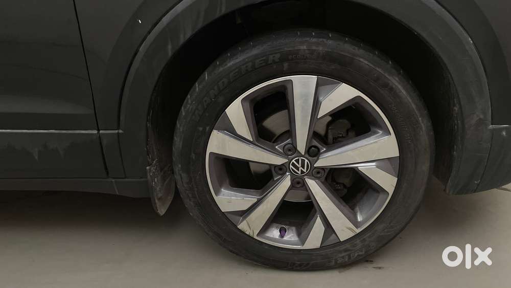 Volkswagen Taigun Topline 1.0 Tsi At (electric Seats), 2022, Petrol