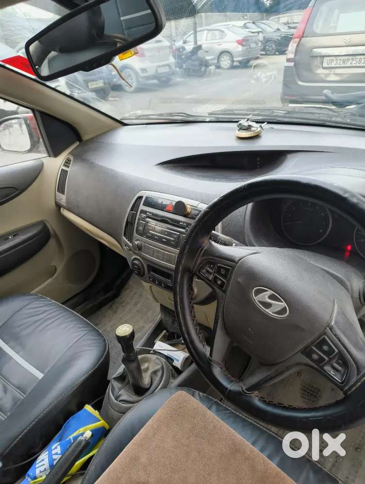 Hyundai I20 Sportz 2012