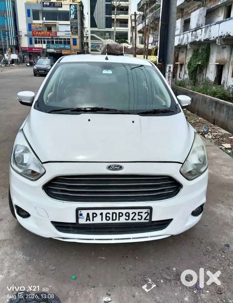 Ford Aspire Titanium Blu 2015