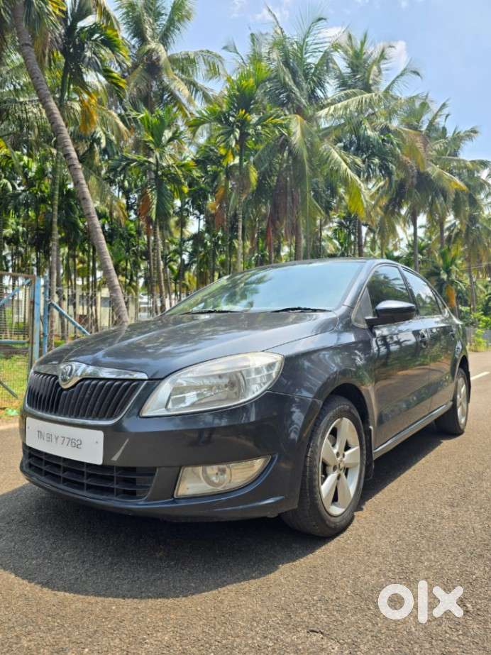 Skoda Rapid 2013-2016 1.5 Tdi At Ambition With Alloy Wheel, 2016, Di..