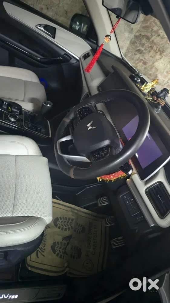 Mahindra Xuv700 2024 Diesel Mt Ax7l