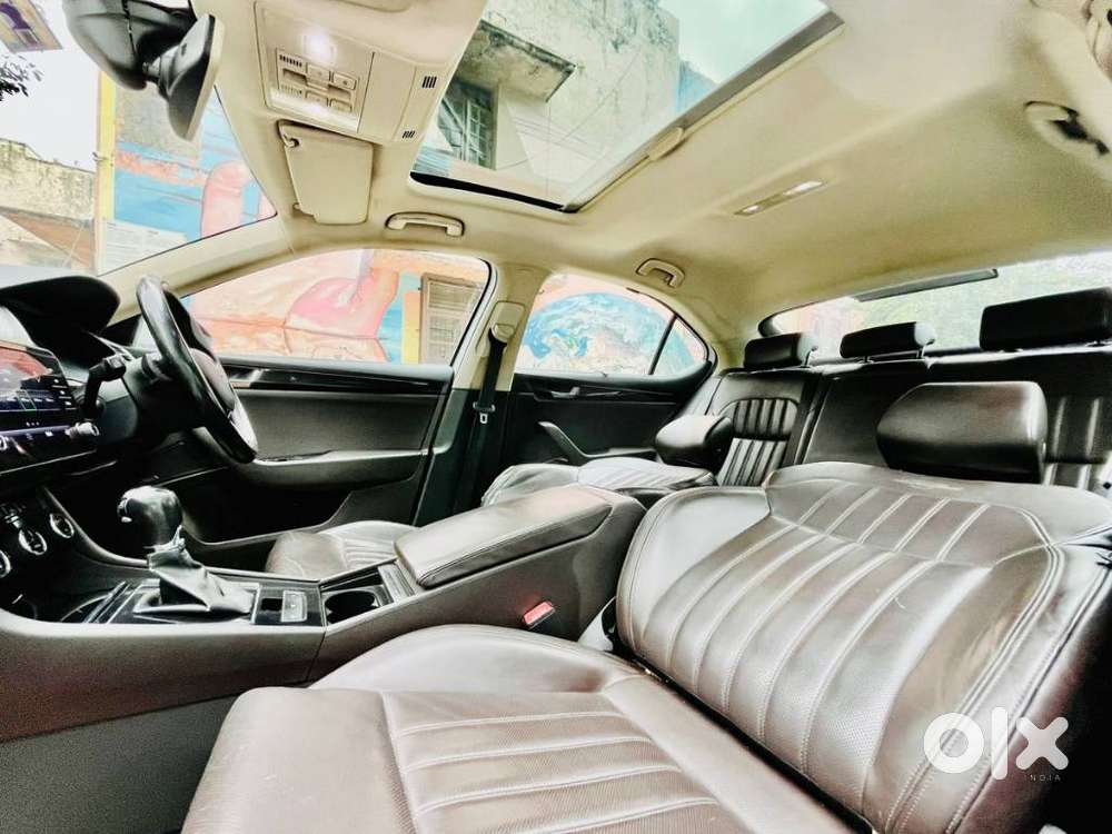 Skoda Superb L&k 2.0 Tdi At, 2019, Diesel