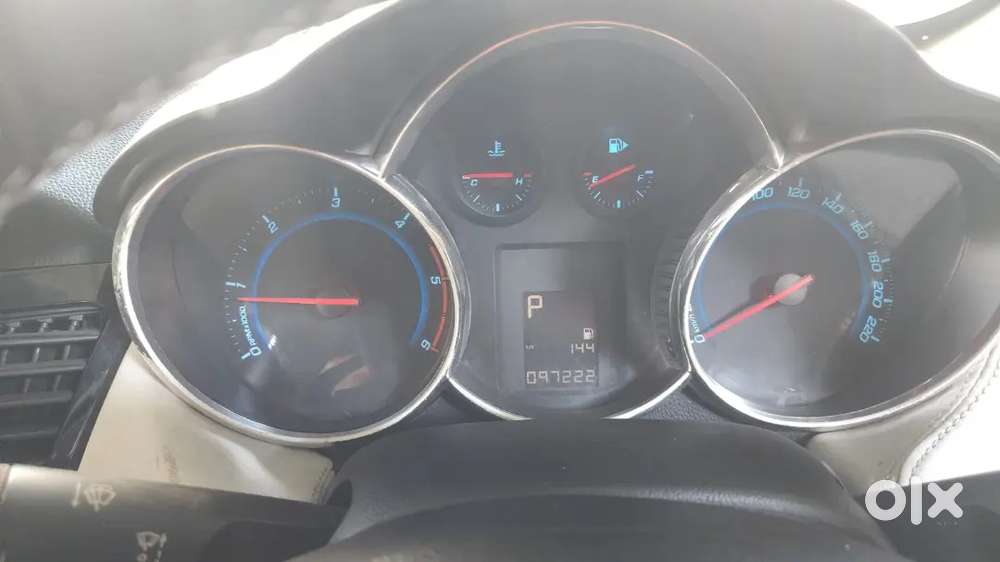 Chevrolet Cruze 2011 Diesel 98000 Km Driven