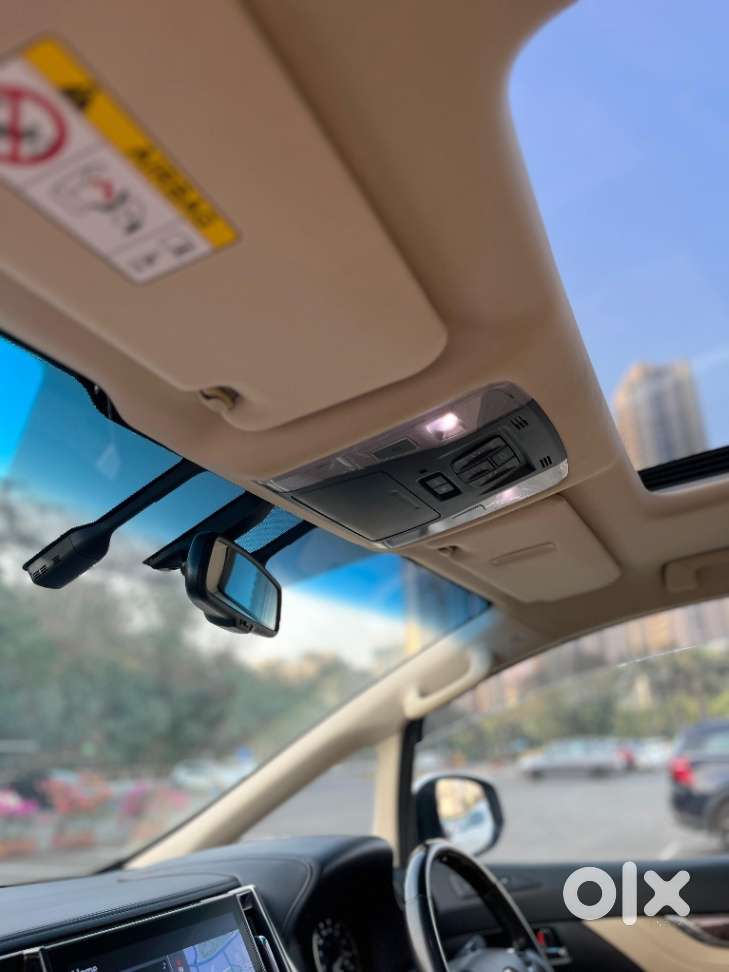 Toyota Vellfire Vip – Executive Lounge, 2023, Petrol