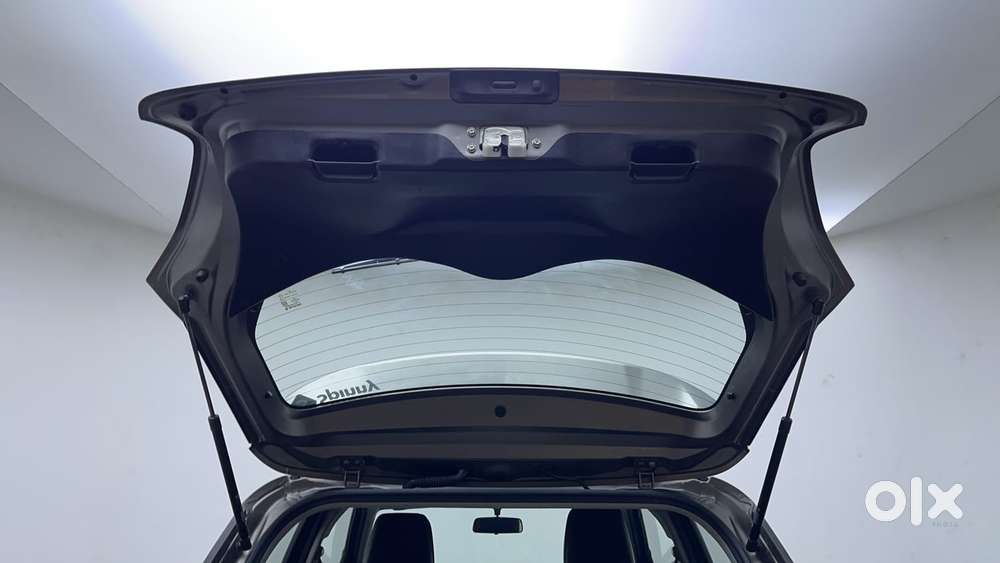 Maruti Suzuki Swift Amt Zxi, 2019, Petrol