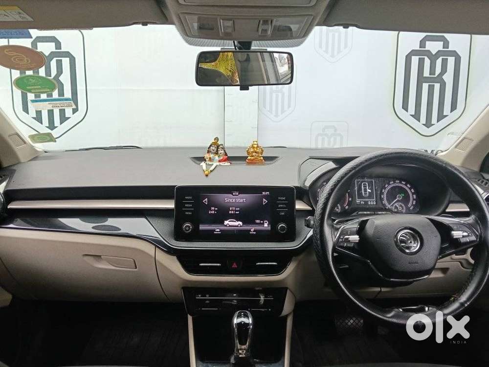 Skoda Slavia 1.0 Ambition Tsi, 2023, Petrol