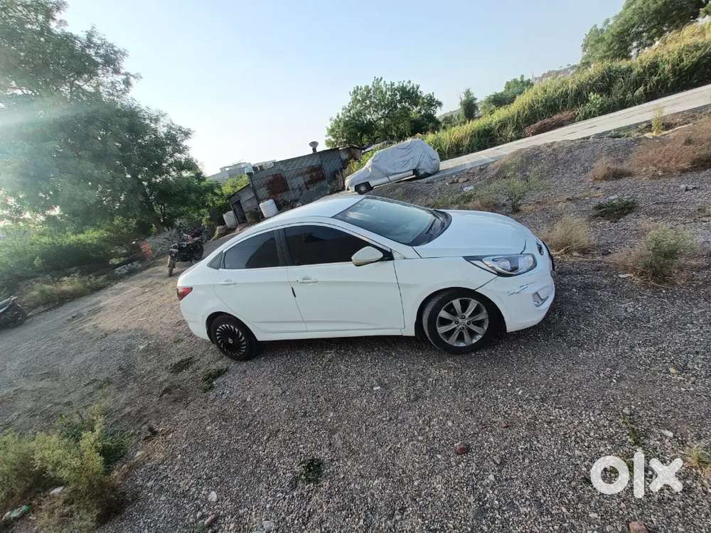 Hyundai Verna 2013