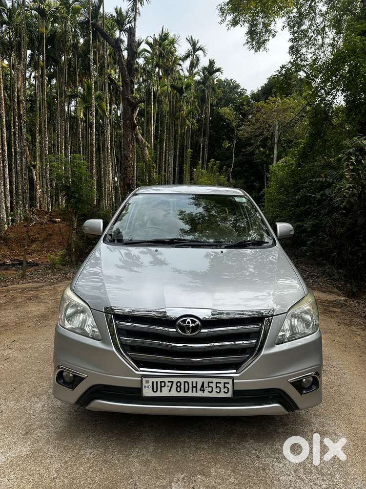 Toyota Innova 2.5 Vx (diesel) 7 Seater Bs Iv, 2014, Diesel