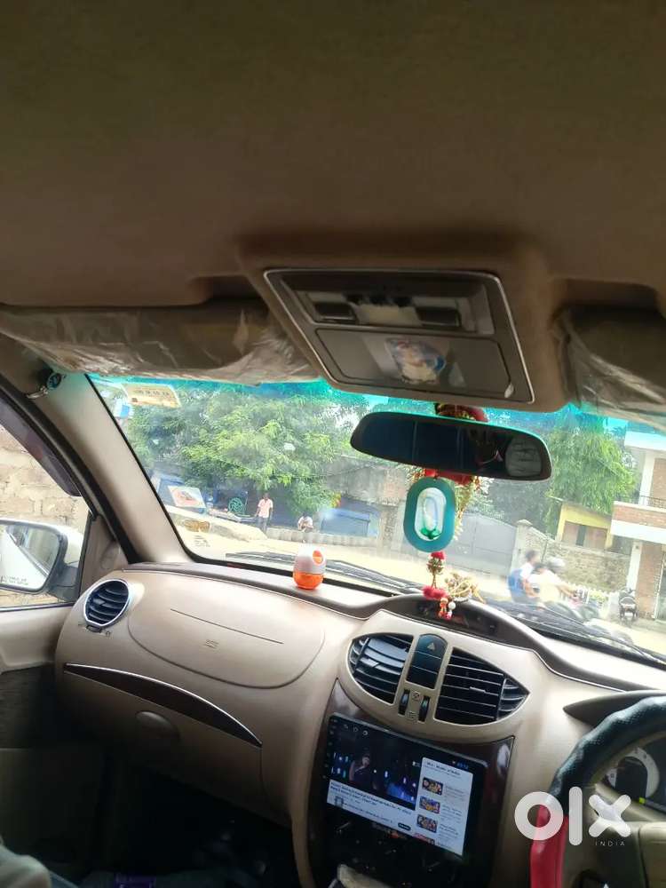 Mahendra Xylo Car
