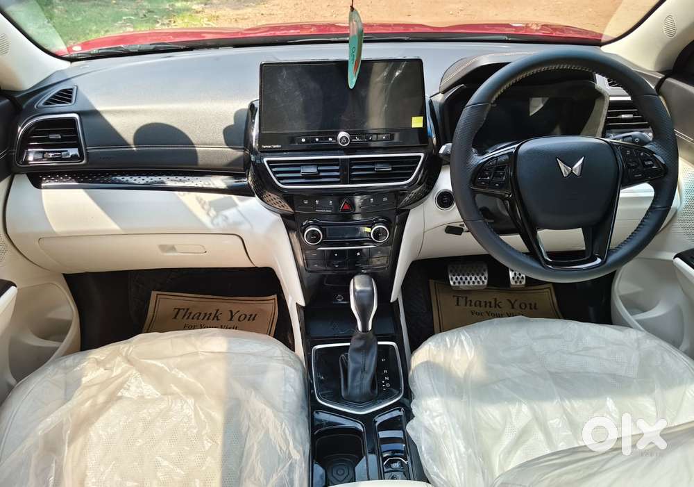 Mahindra Xuv 3xo Ax7l 1.2 Petrol At (pg), 2025, Petrol
