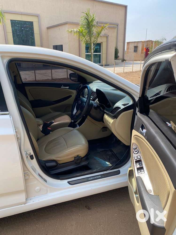 Hyundai Verna Fluidic 1.6 Crdi Sx Opt, 2015