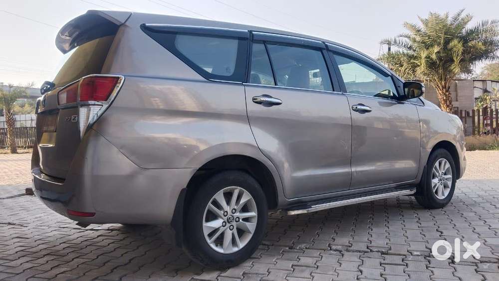 Toyota Innova Crysta 2.8 Zx At, 2017, Petrol