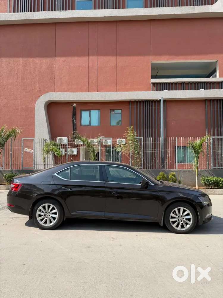 Skoda Superb 1.8 Tsi L&k Petrol Automatic. Well Maintained