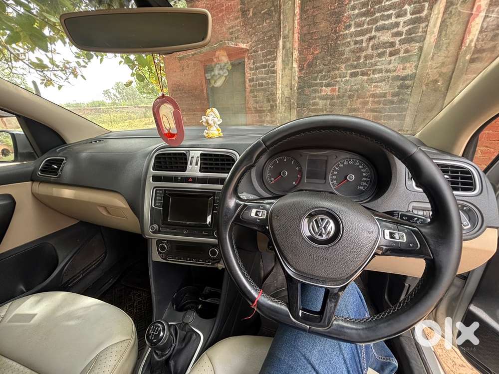 Volkswagen Ameo Manual 2016