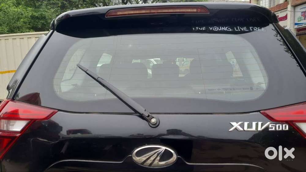 Xuv-500,w9