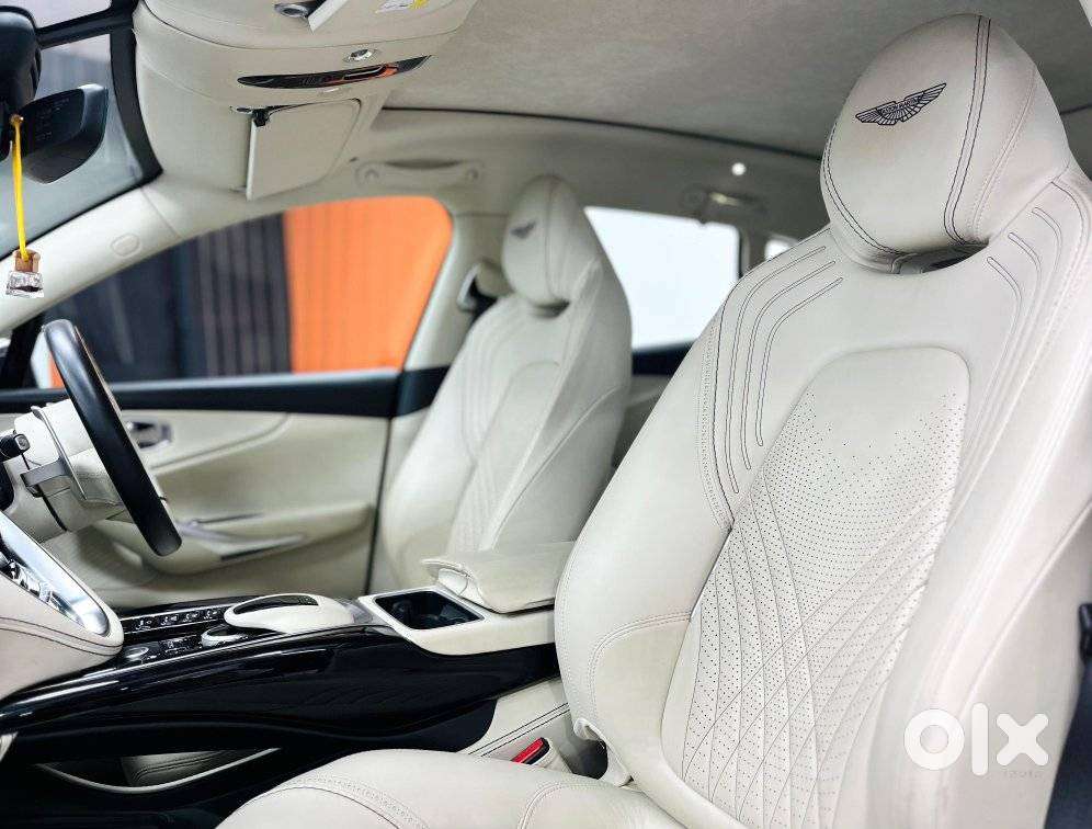 Aston Martin Dbx, 2020, Petrol