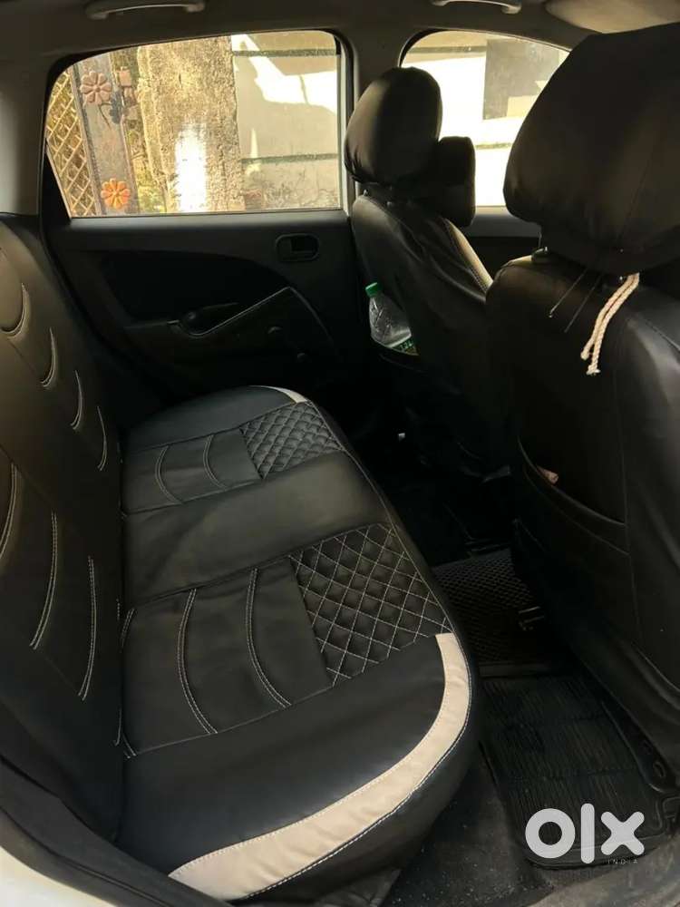 Ford Figo 2014 ( Argent Sell )