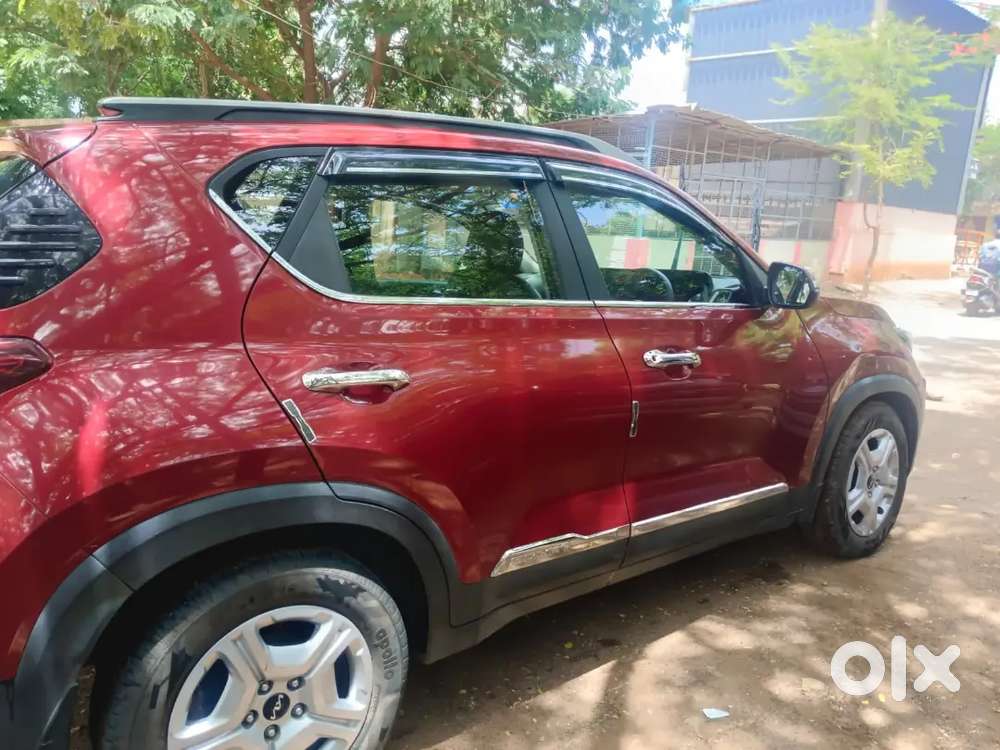 Kia Sonet – Excellent Condition  Immediate Sale