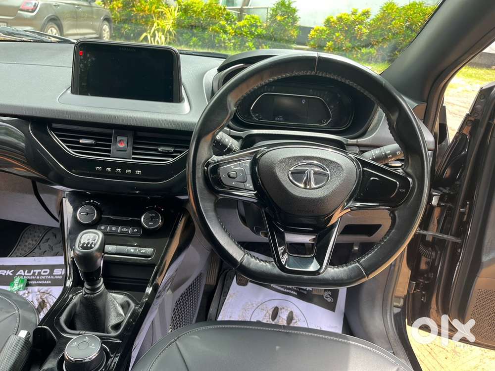 Tata Nexon Petrol 2022 Dark Edition
