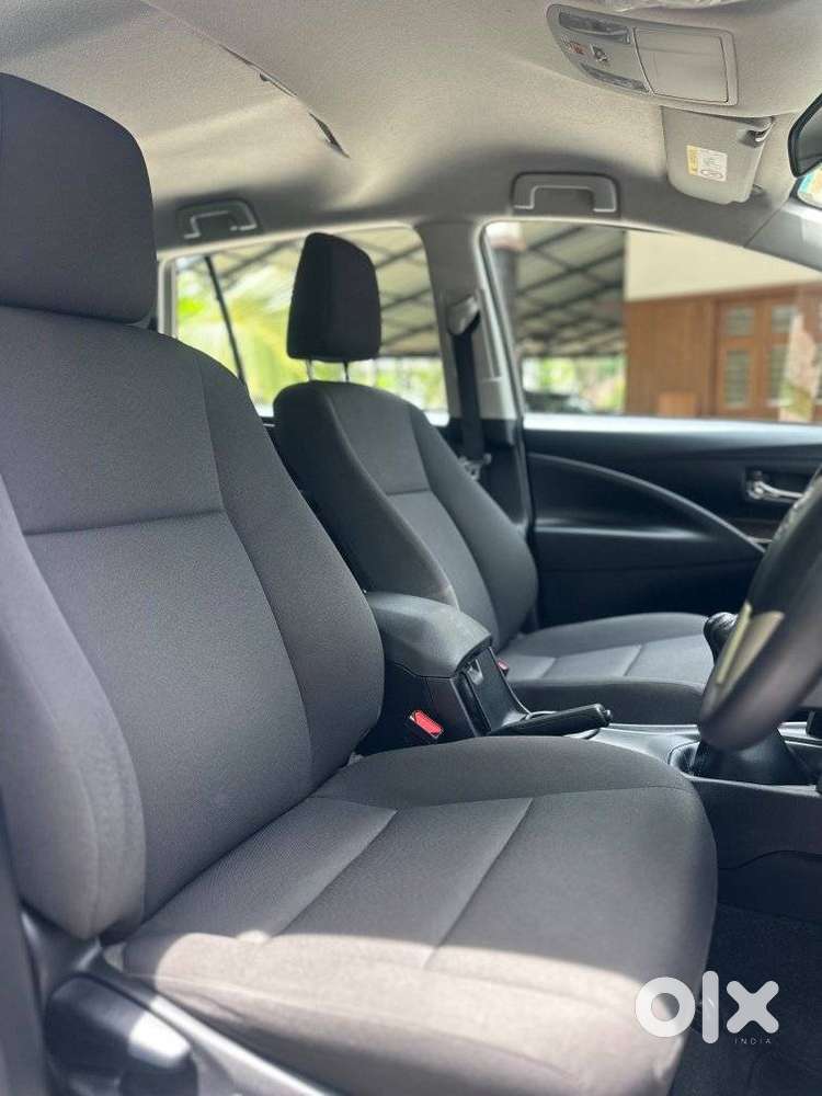 Toyota Innova Crysta 2.4 G Plus Mt 7 Str, 2024, Diesel