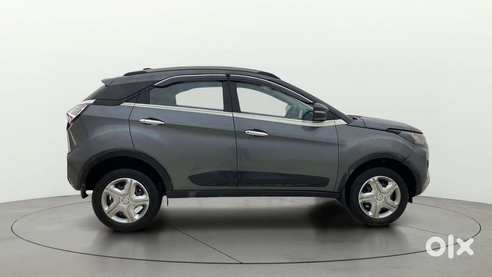 Tata Nexon 1.5 Revotorq Xma Plus (s) Amt, 2022, Petrol