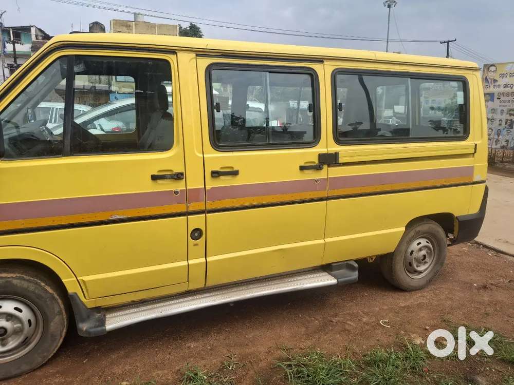 Tata Winger Deluxe 2022