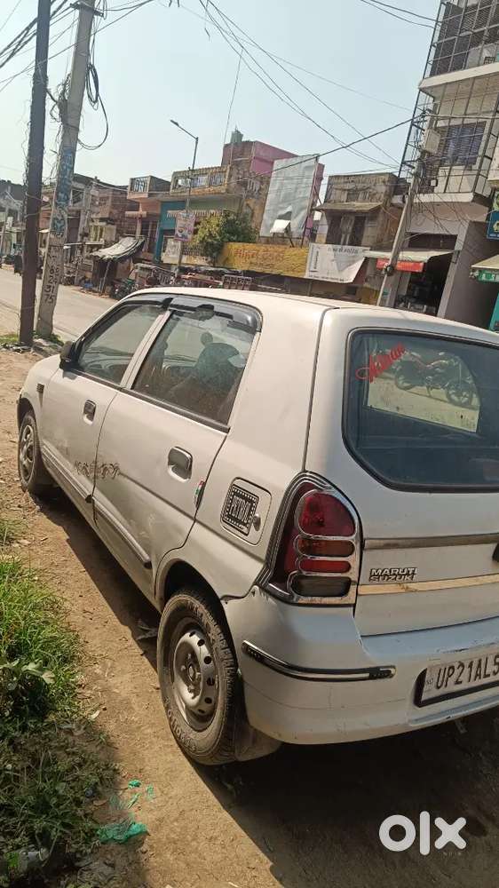 Geniune Driven Car On Single Hand