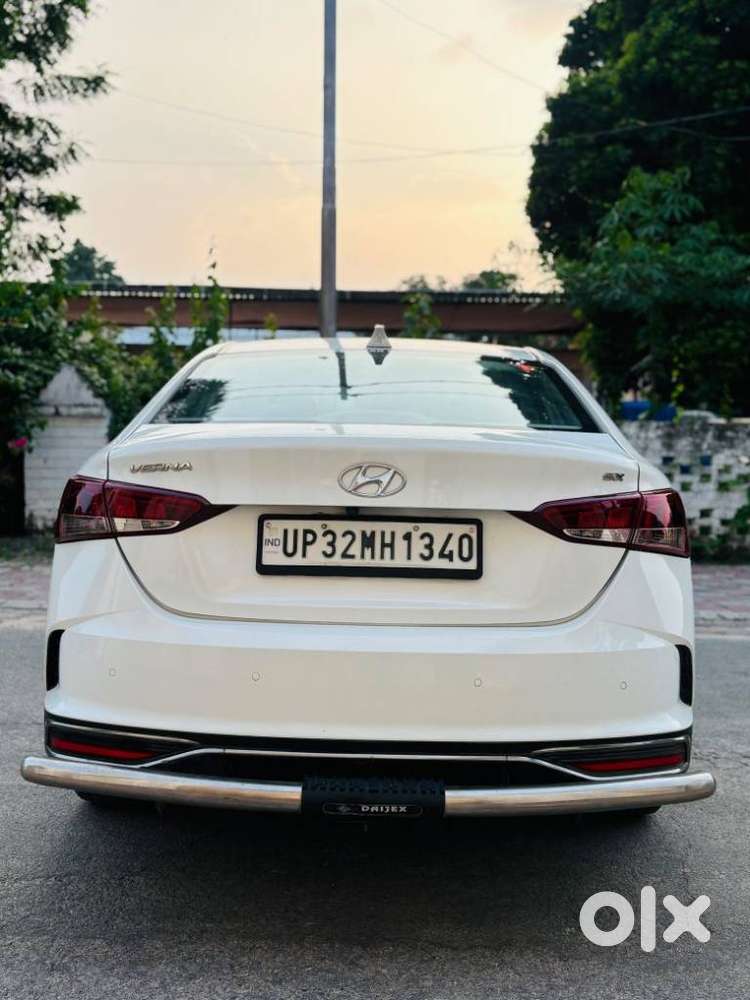 Hyundai Verna 1.6 Sx (o) Crdi Anniversary Edition, 2021, Diesel